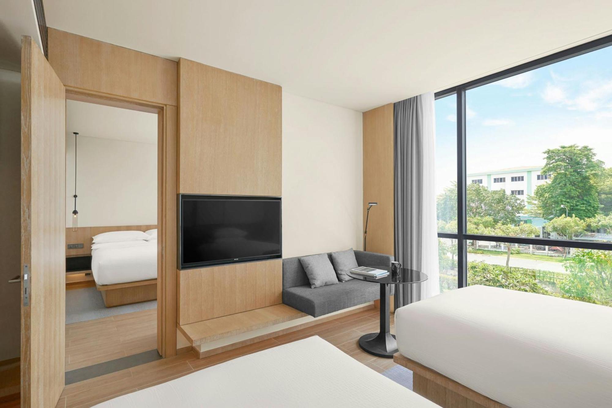 Отель Fairfield By Marriott South Binh Duong Thuan An Экстерьер фото
