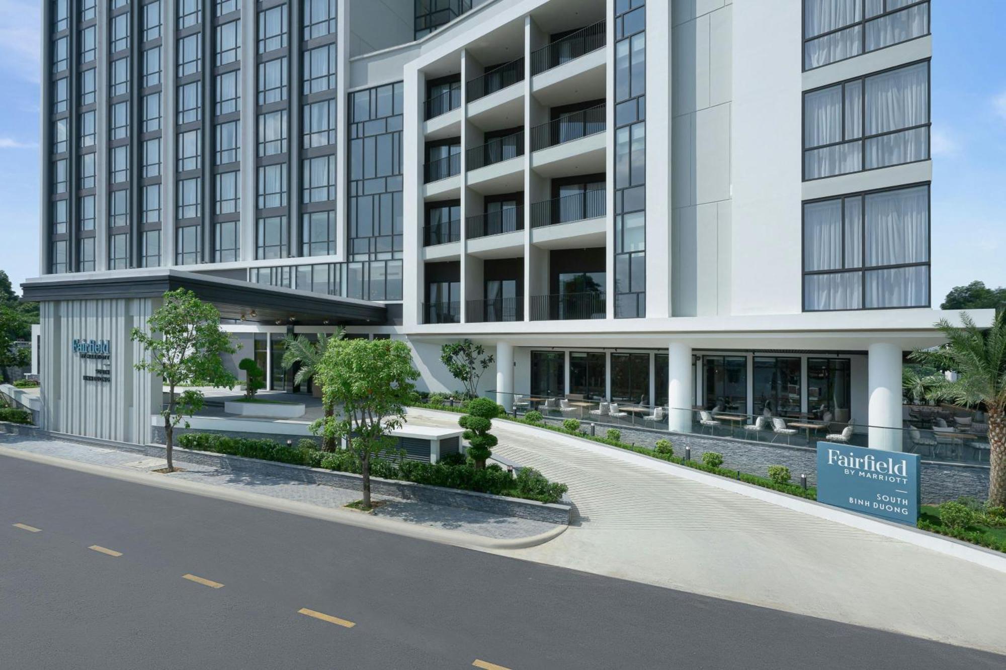 Отель Fairfield By Marriott South Binh Duong Thuan An Экстерьер фото
